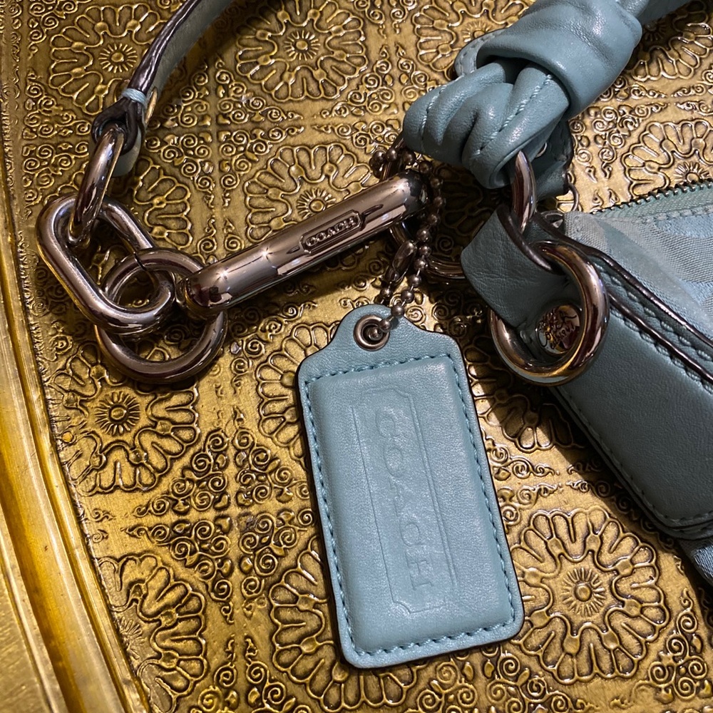 Coach Bag - Picture 3 of 6